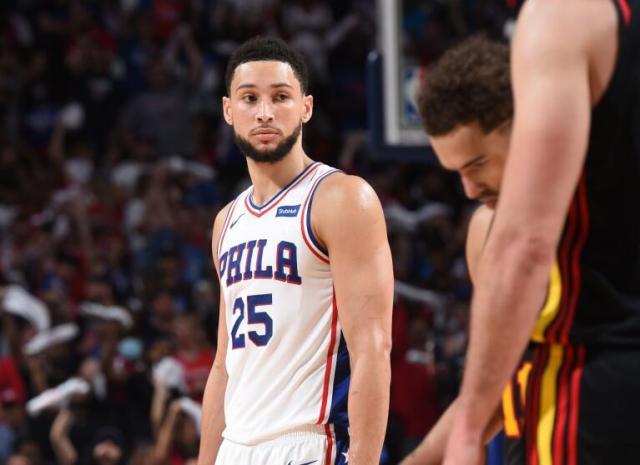 开云中国官网-巨星逼宫太绝情！从巴特勒哈登到西蒙斯谁更狠辣？