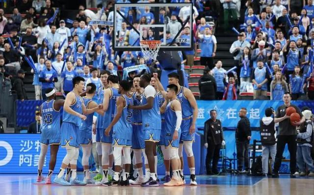 开云娱乐官网-CBA｜周琦30岁生日夜伤退 北汽男篮主场不敌山西