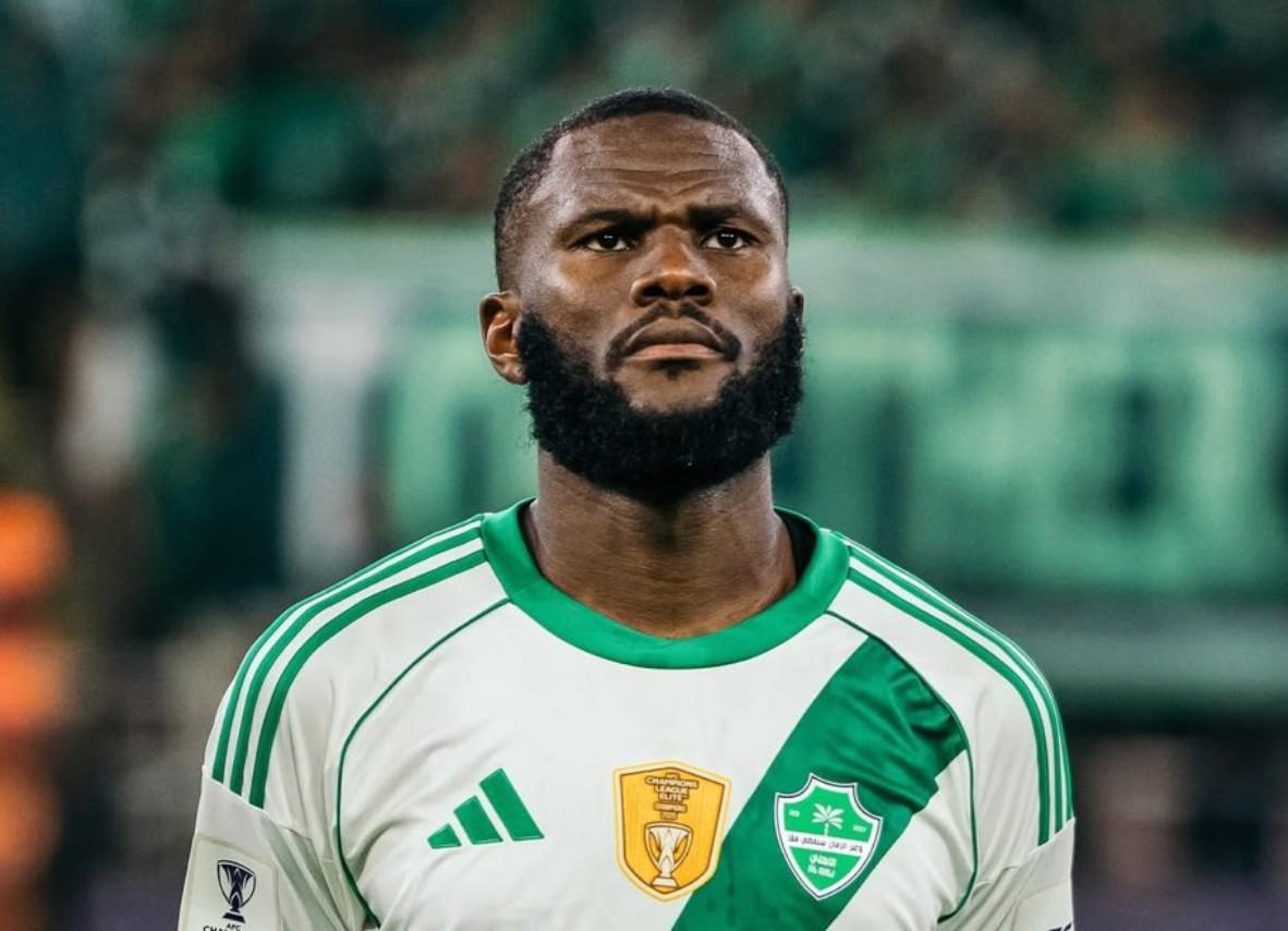 开云中国官网-罗马诺：尤文和凯西团队进行首次会面，球员正考虑是否回欧洲